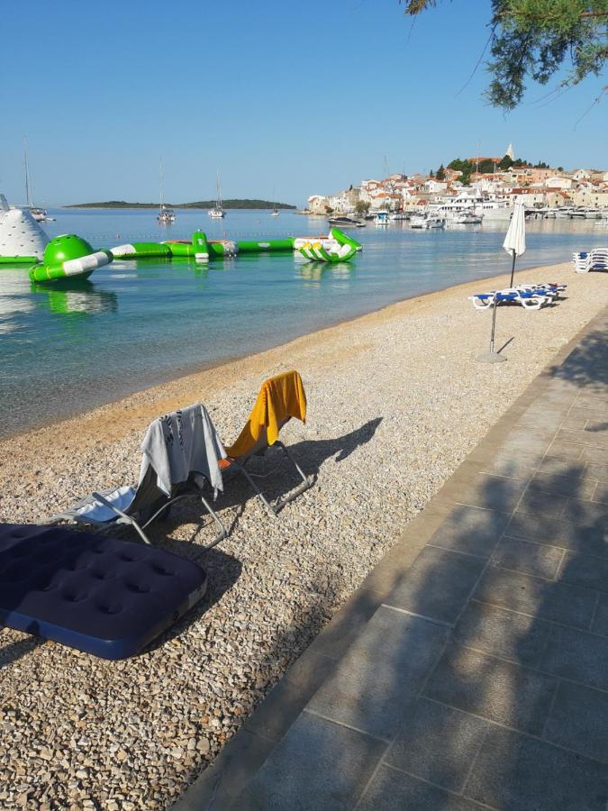 -Villa Sjor -Primosten-Apartmani- Has 2 Large Apartments And 2 Smaller Ones -Primosten Lokvice 6 Extérieur photo