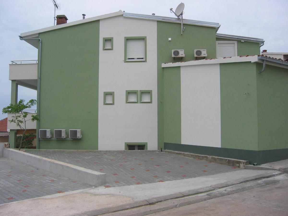 -Villa Sjor -Primosten-Apartmani- Has 2 Large Apartments And 2 Smaller Ones -Primosten Lokvice 6 Extérieur photo
