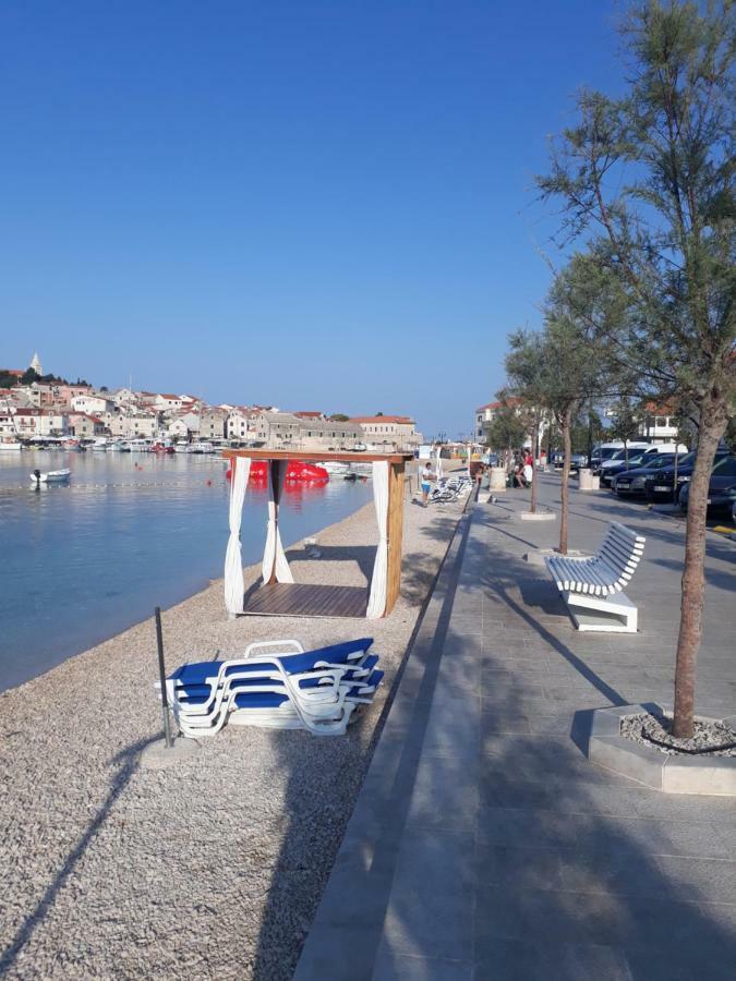 -Villa Sjor -Primosten-Apartmani- Has 2 Large Apartments And 2 Smaller Ones -Primosten Lokvice 6 Extérieur photo